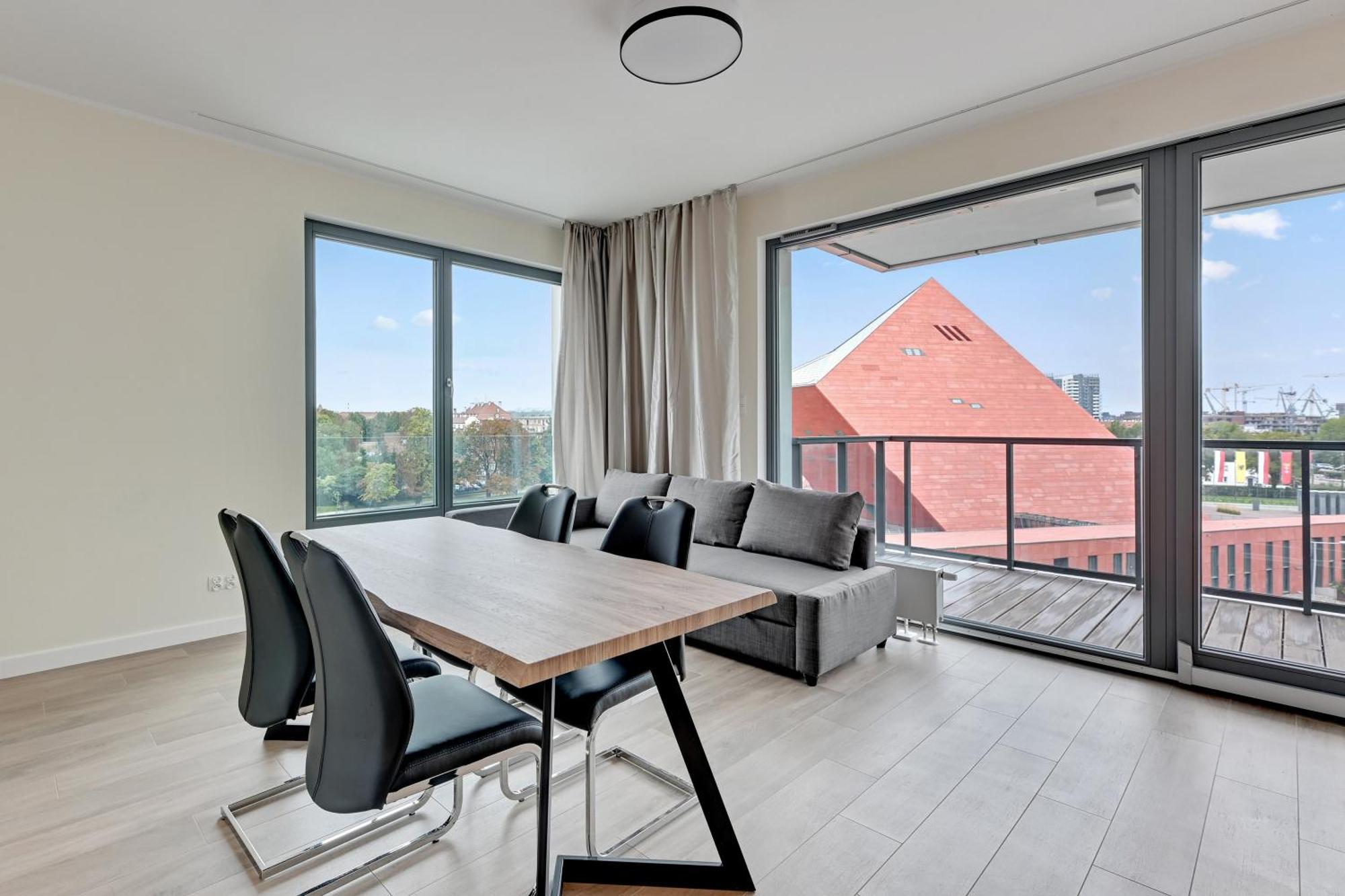 Blue Mandarin Riverside グダニスク 部屋 写真