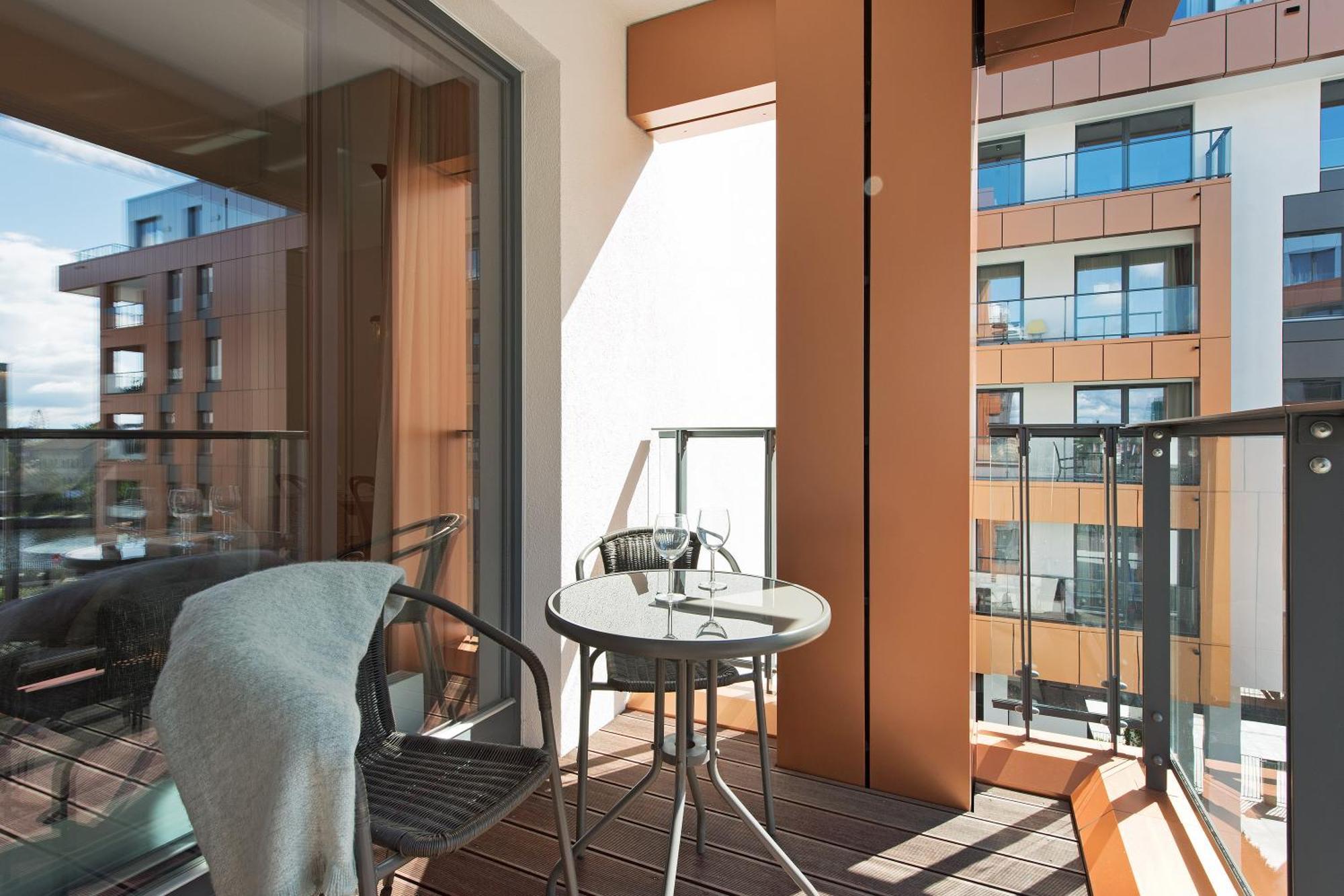 Blue Mandarin Riverside グダニスク エクステリア 写真